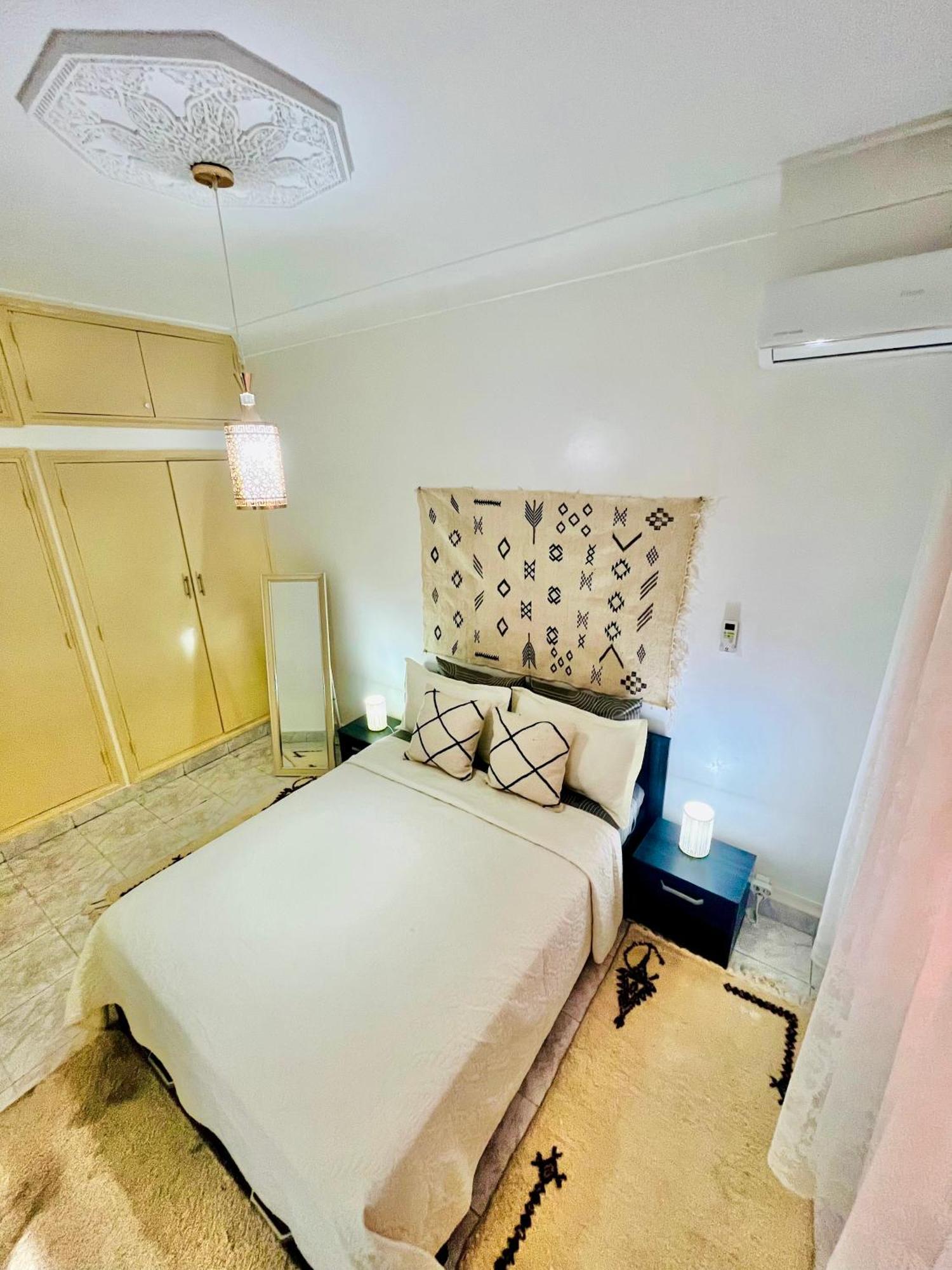 Apartamento With Ac, Patio And Rooftop Climatise Avec Patio Et Toit Terrasse *