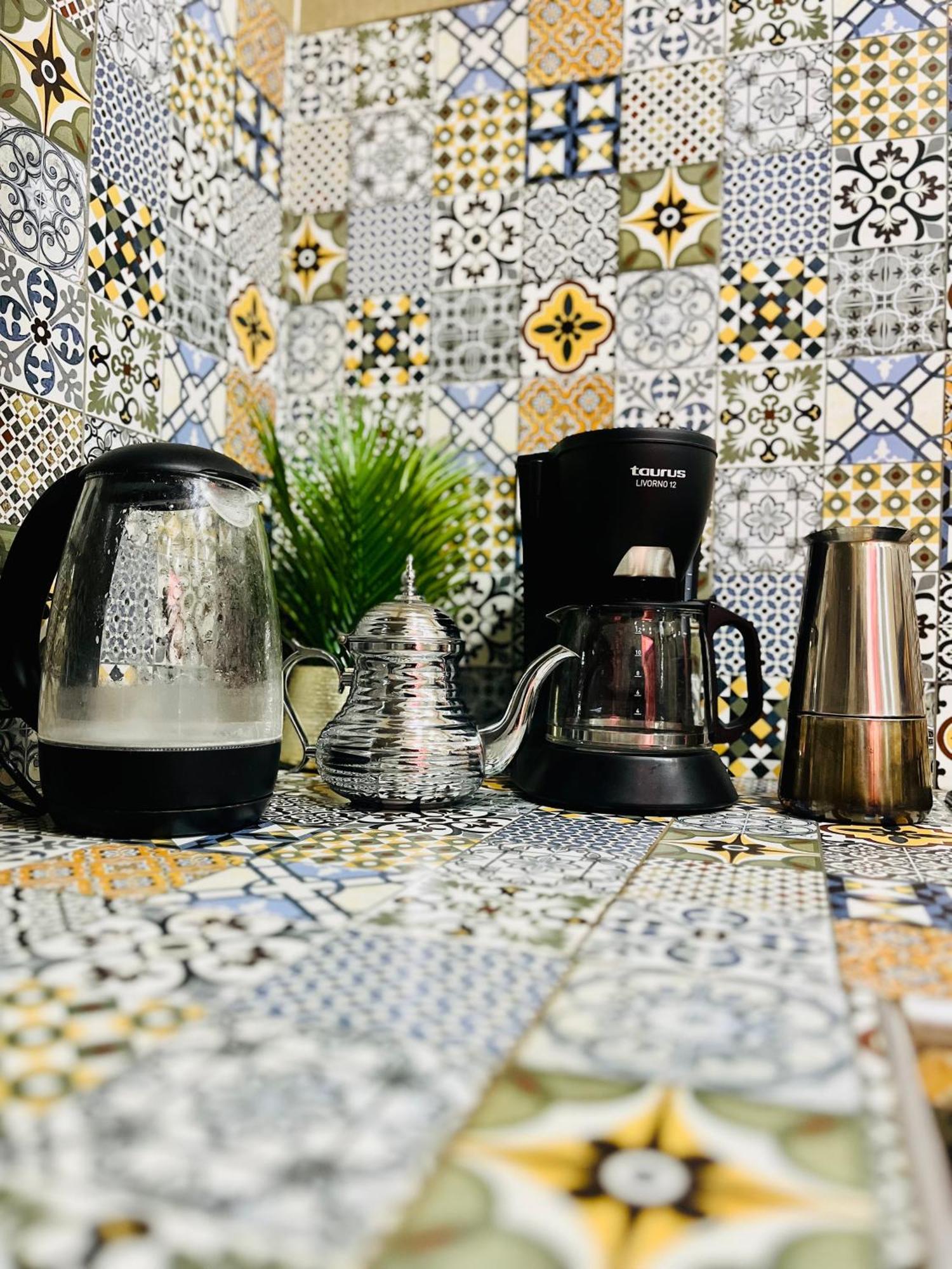 With Ac, Patio And Rooftop Climatise Avec Patio Et Toit Terrasse Appartamento Marrakesh