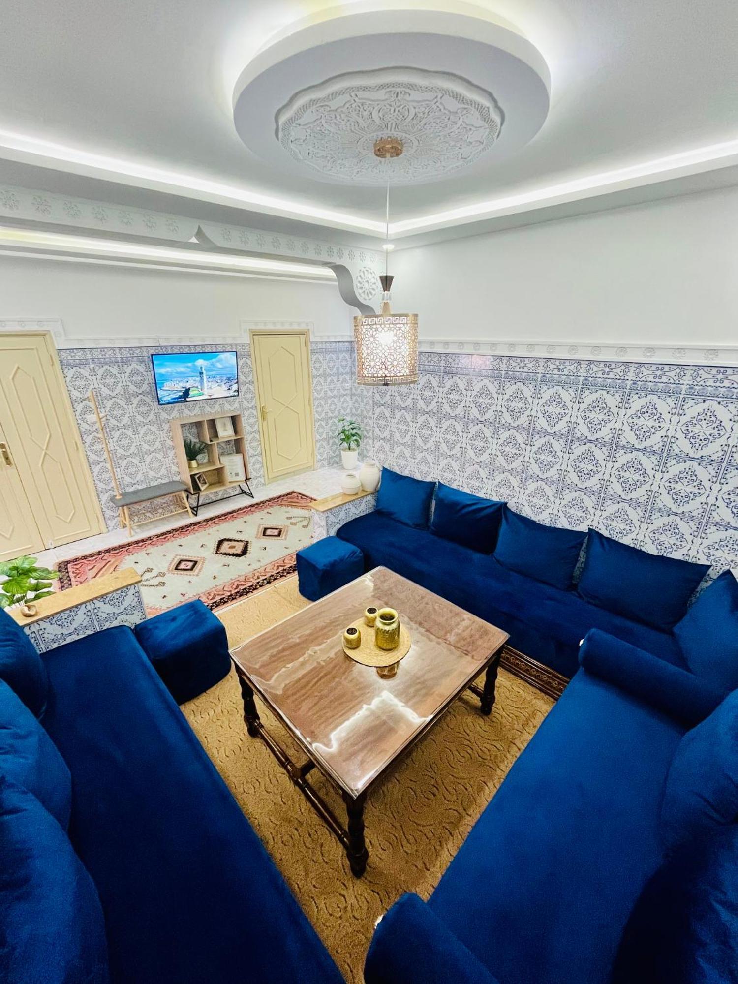 Apartment With Ac, Patio And Rooftop Appartement Climatise Avec Patio Et Toit Terrasse Marrakesch