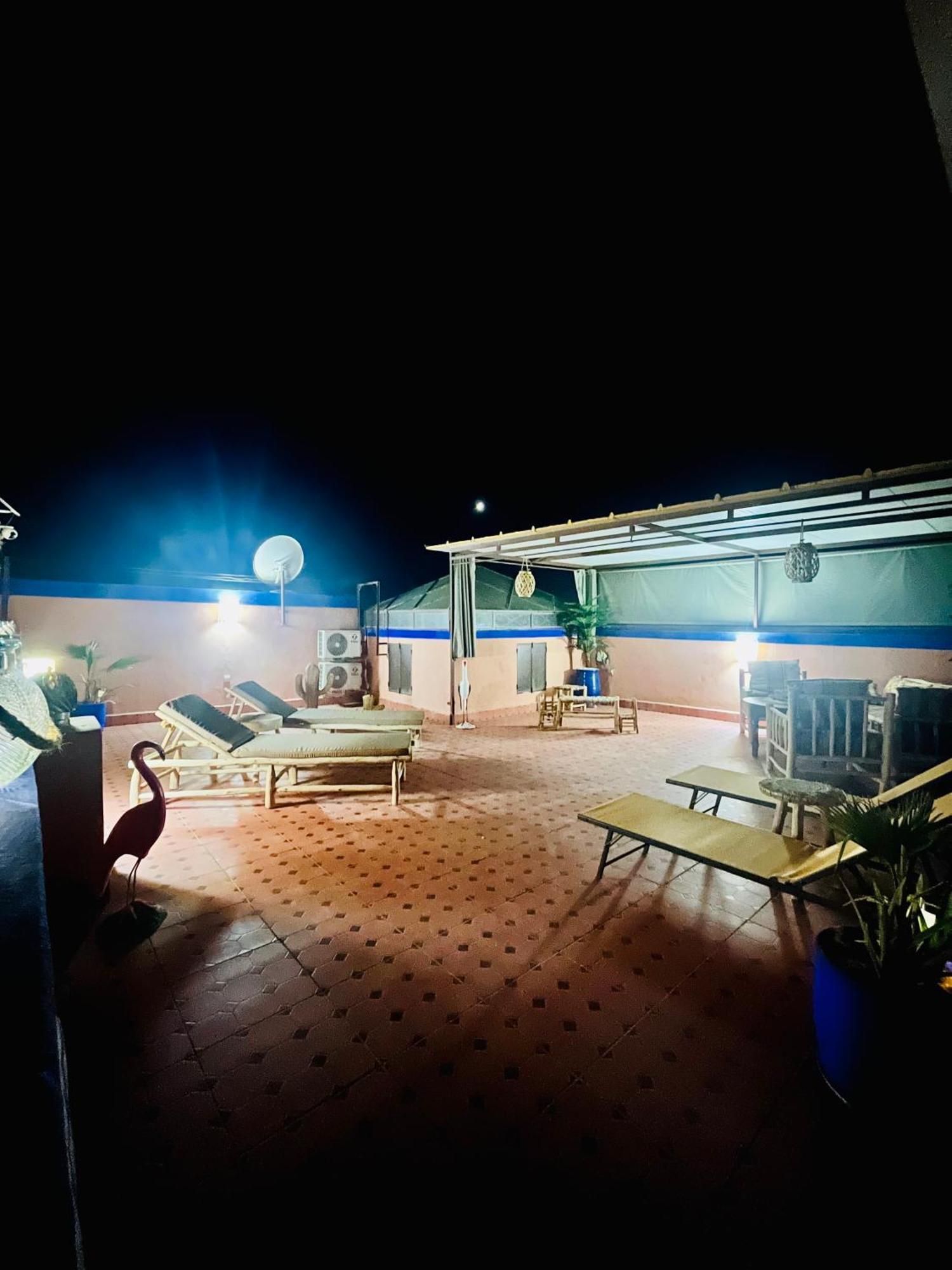 Apartment With Ac, Patio And Rooftop Appartement Climatise Avec Patio Et Toit Terrasse * Marrakesch